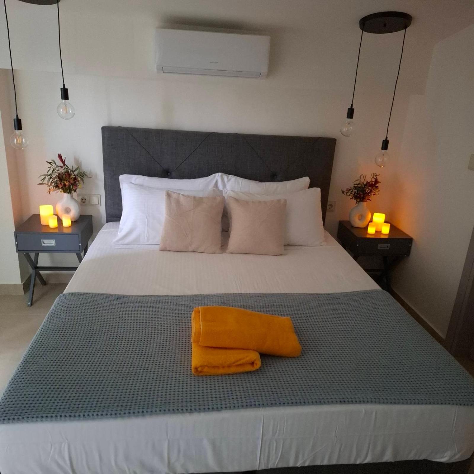 Villas Epta Karpi Complex Of 7 Luxury Villas Skriperon エクステリア 写真