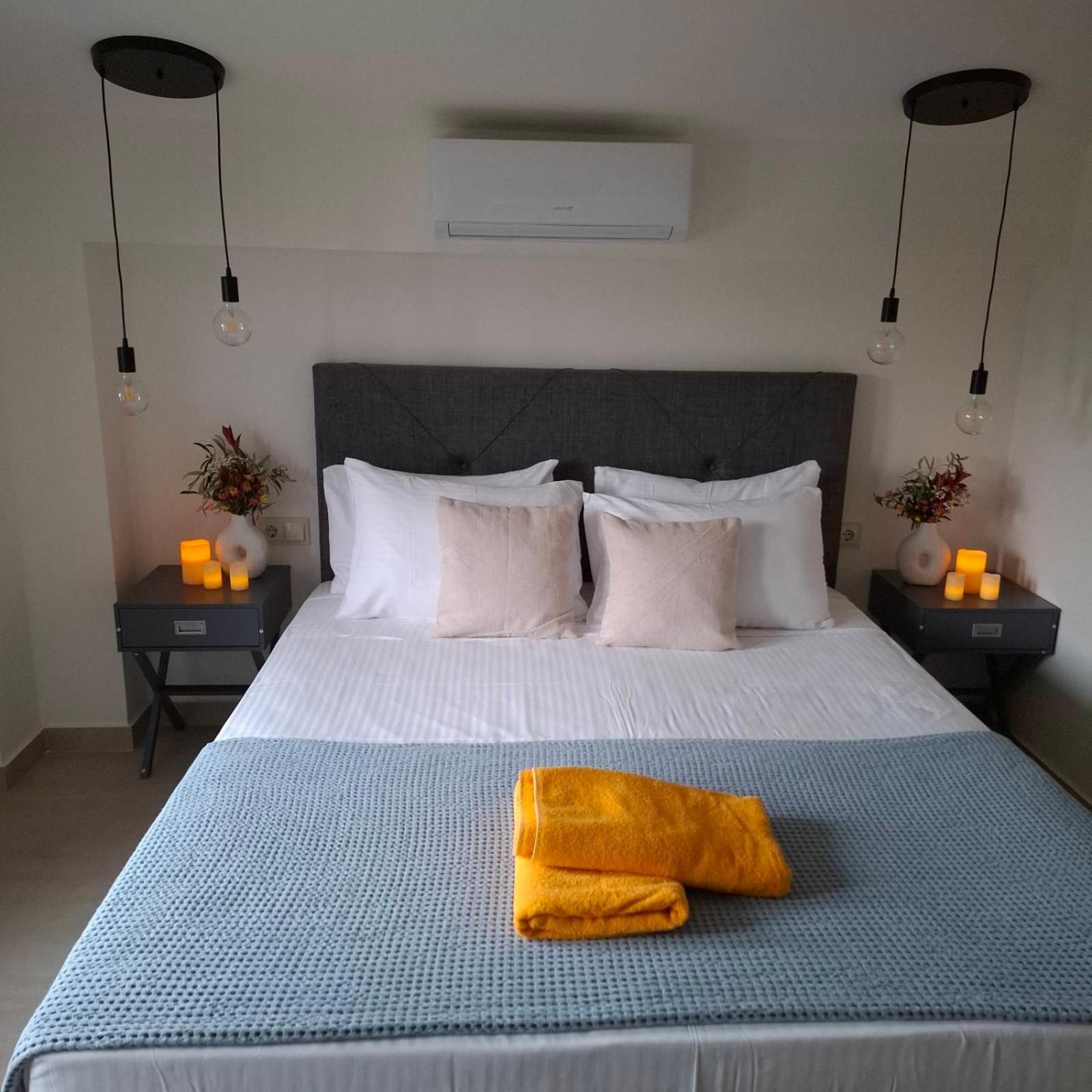 Villas Epta Karpi Complex Of 7 Luxury Villas Skriperon エクステリア 写真