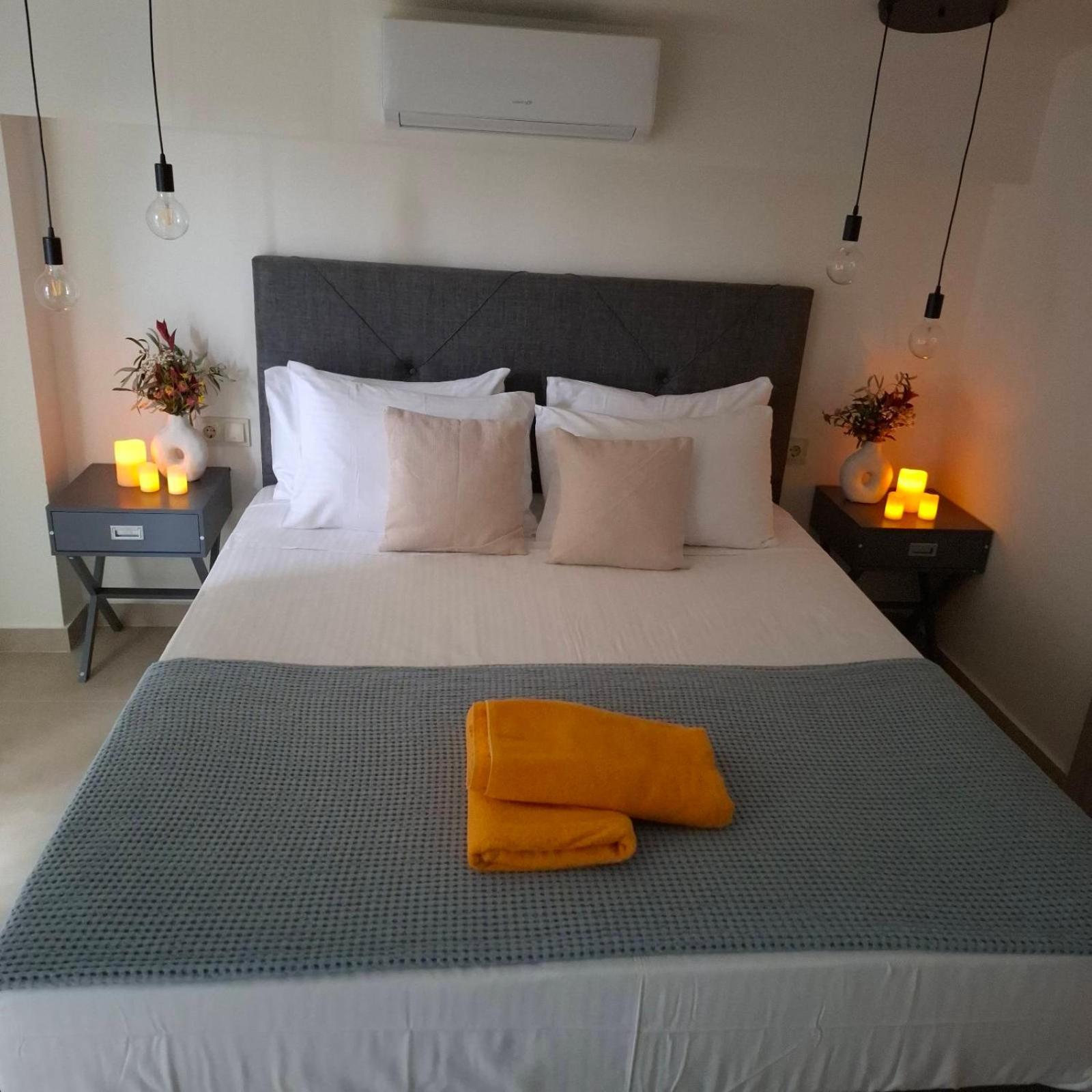 Villas Epta Karpi Complex Of 7 Luxury Villas Skriperon エクステリア 写真
