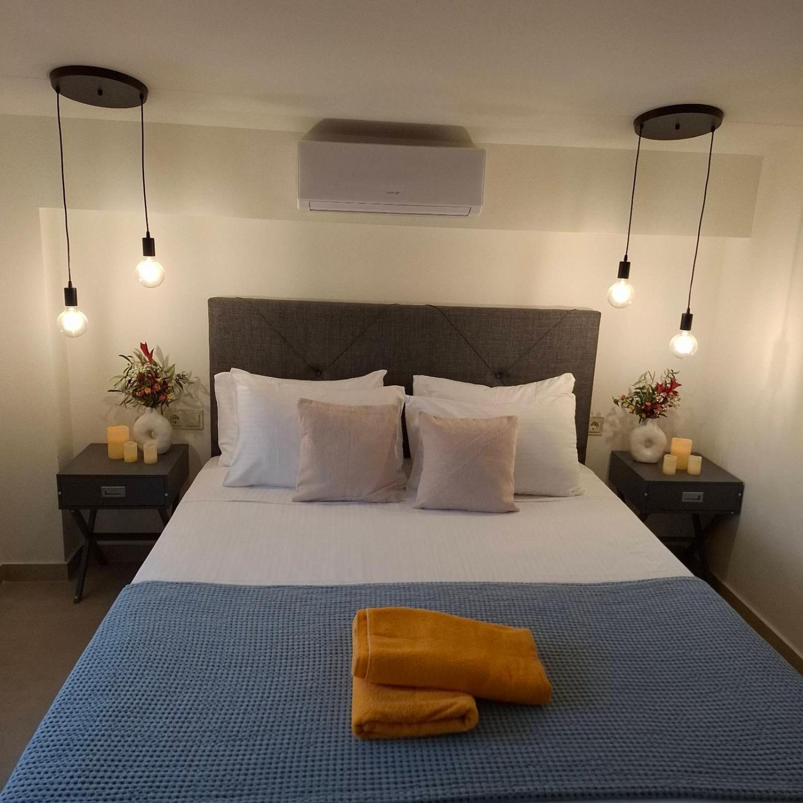 Villas Epta Karpi Complex Of 7 Luxury Villas Skriperon エクステリア 写真