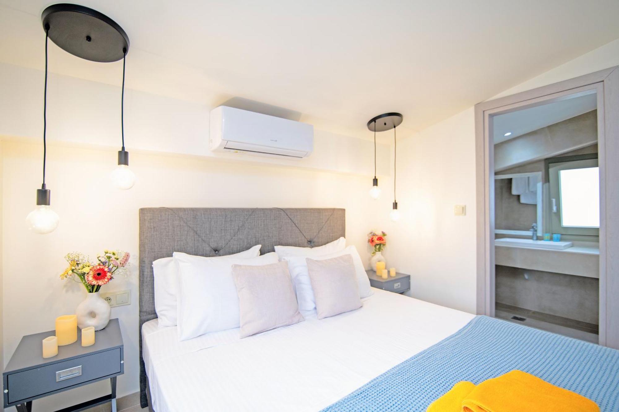 Villas Epta Karpi Complex Of 7 Luxury Villas Skriperon エクステリア 写真