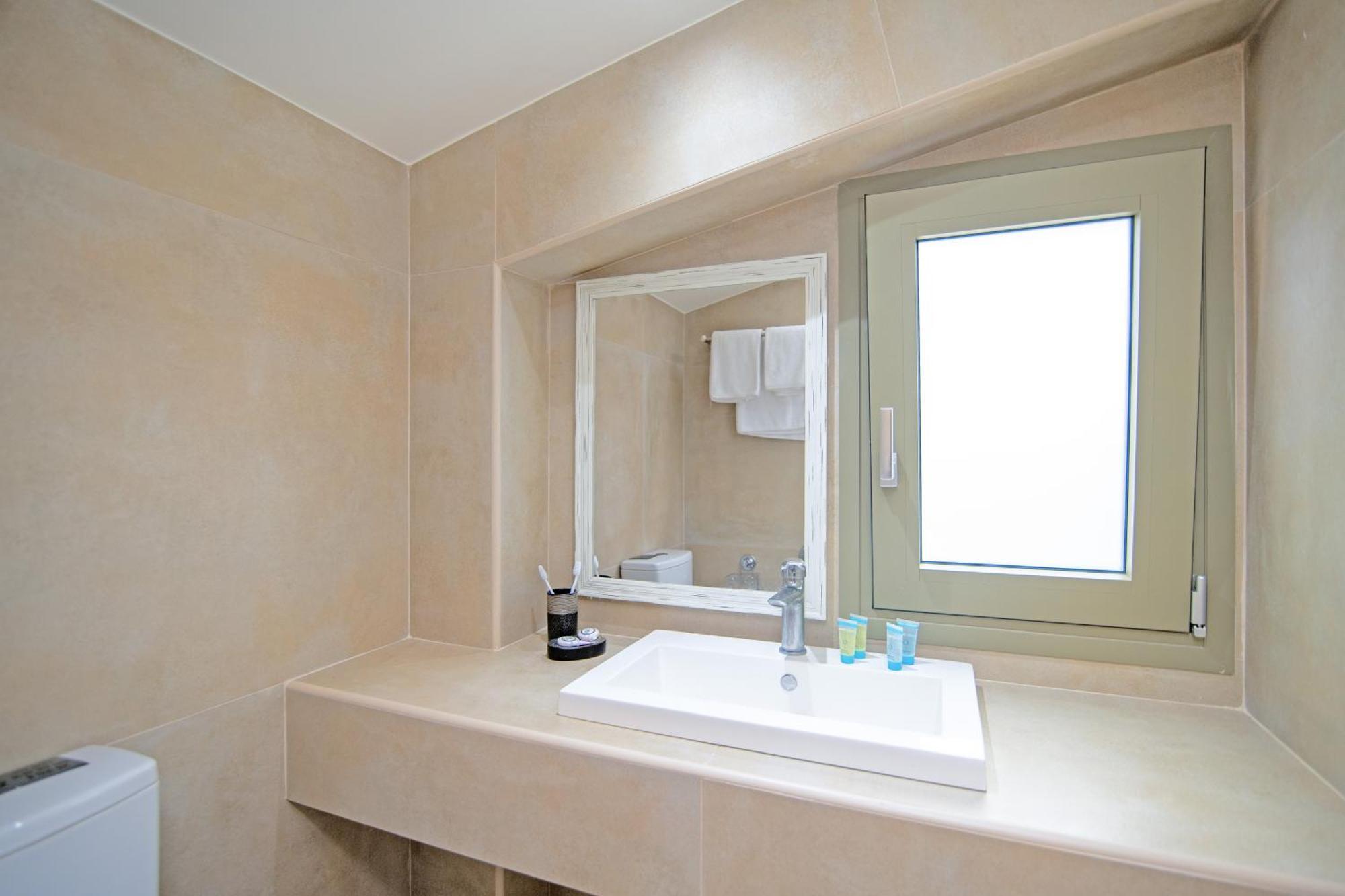 Villas Epta Karpi Complex Of 7 Luxury Villas Skriperon エクステリア 写真